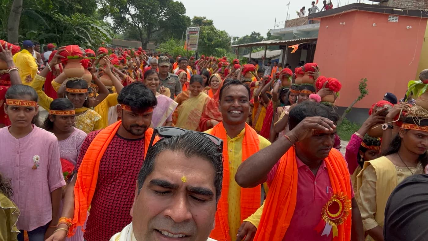 Kalash Yatra procession through Nakipur