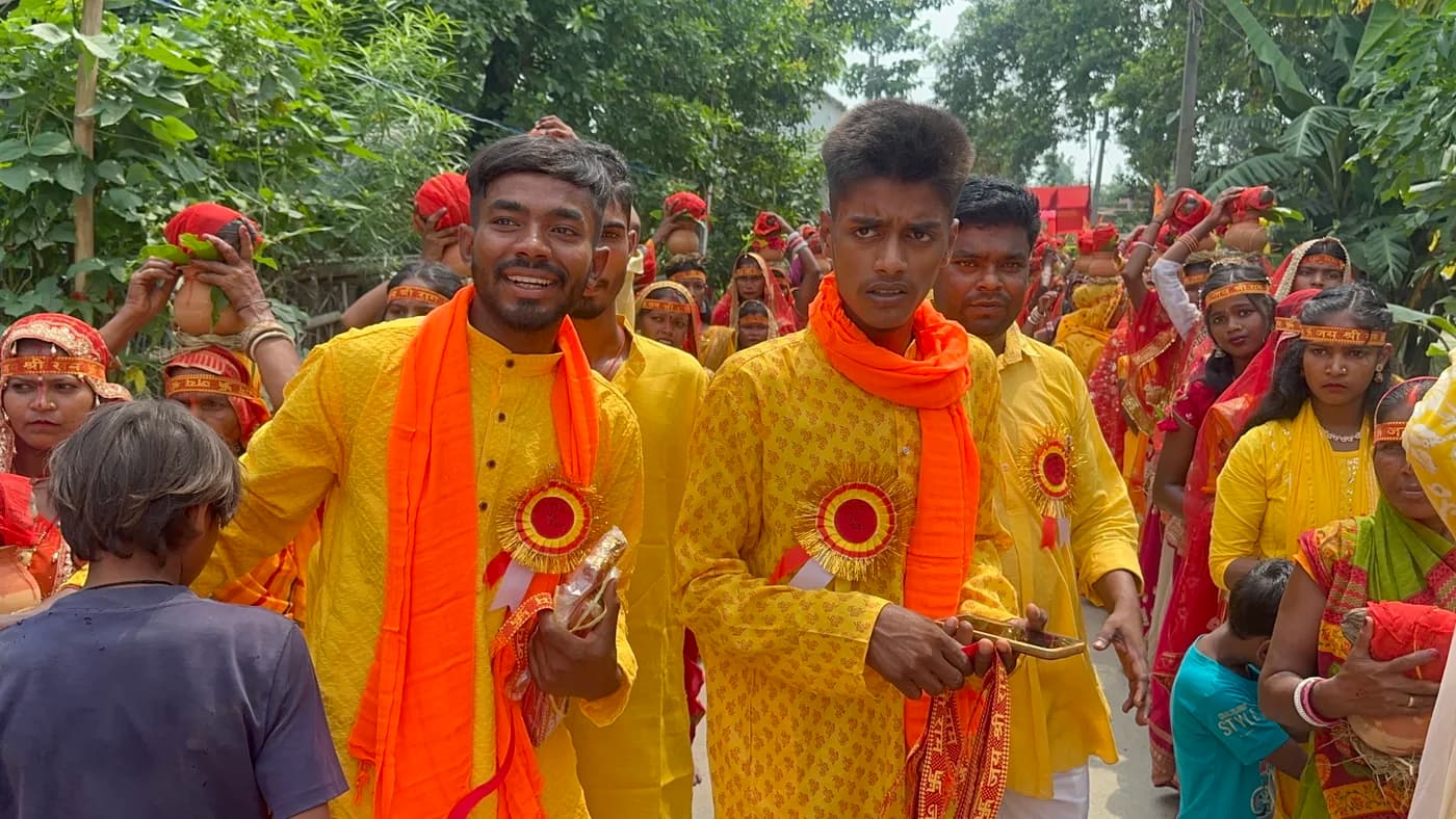 Kalash Yatra procession through Nakipur