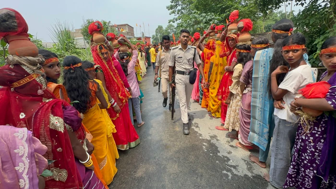 Kalash Yatra procession through Nakipur