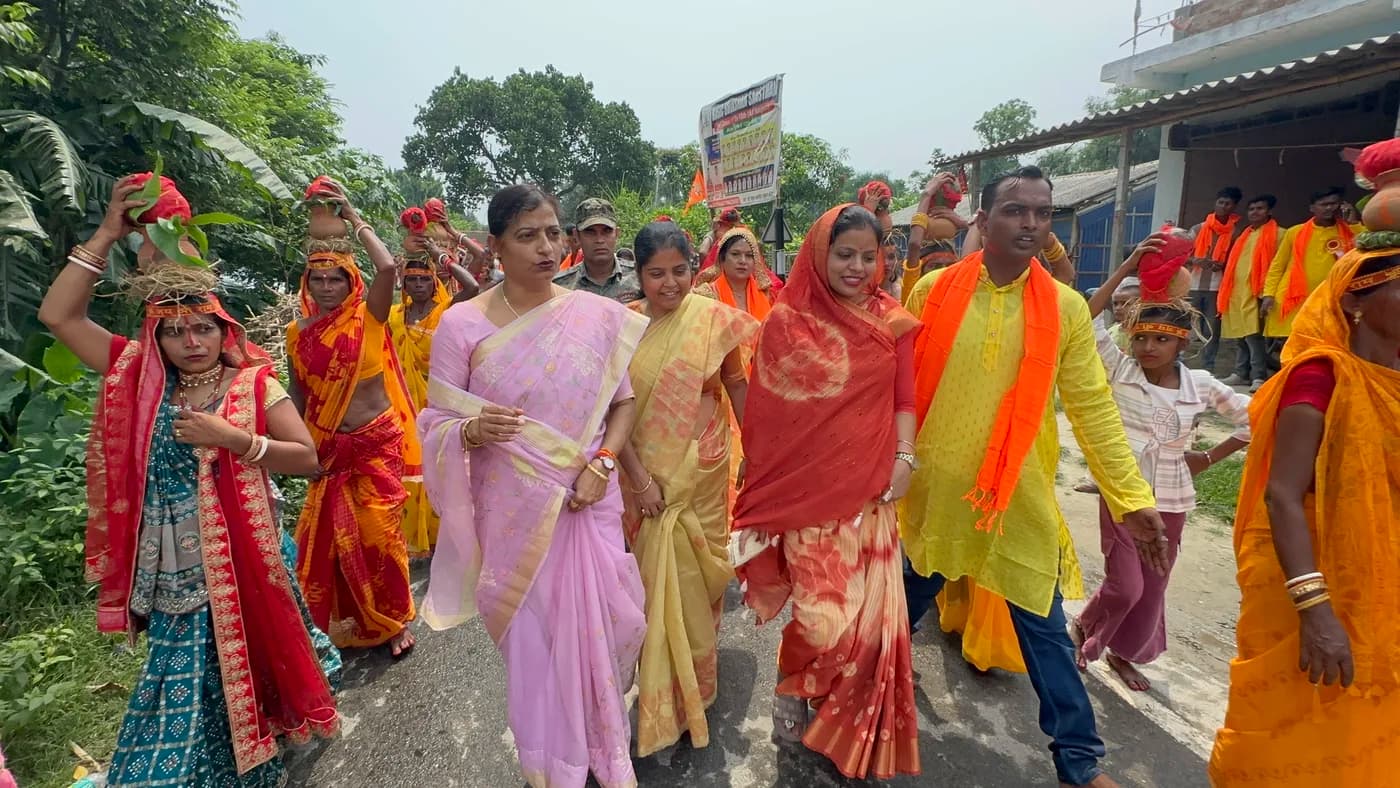 Kalash Yatra procession through Nakipur