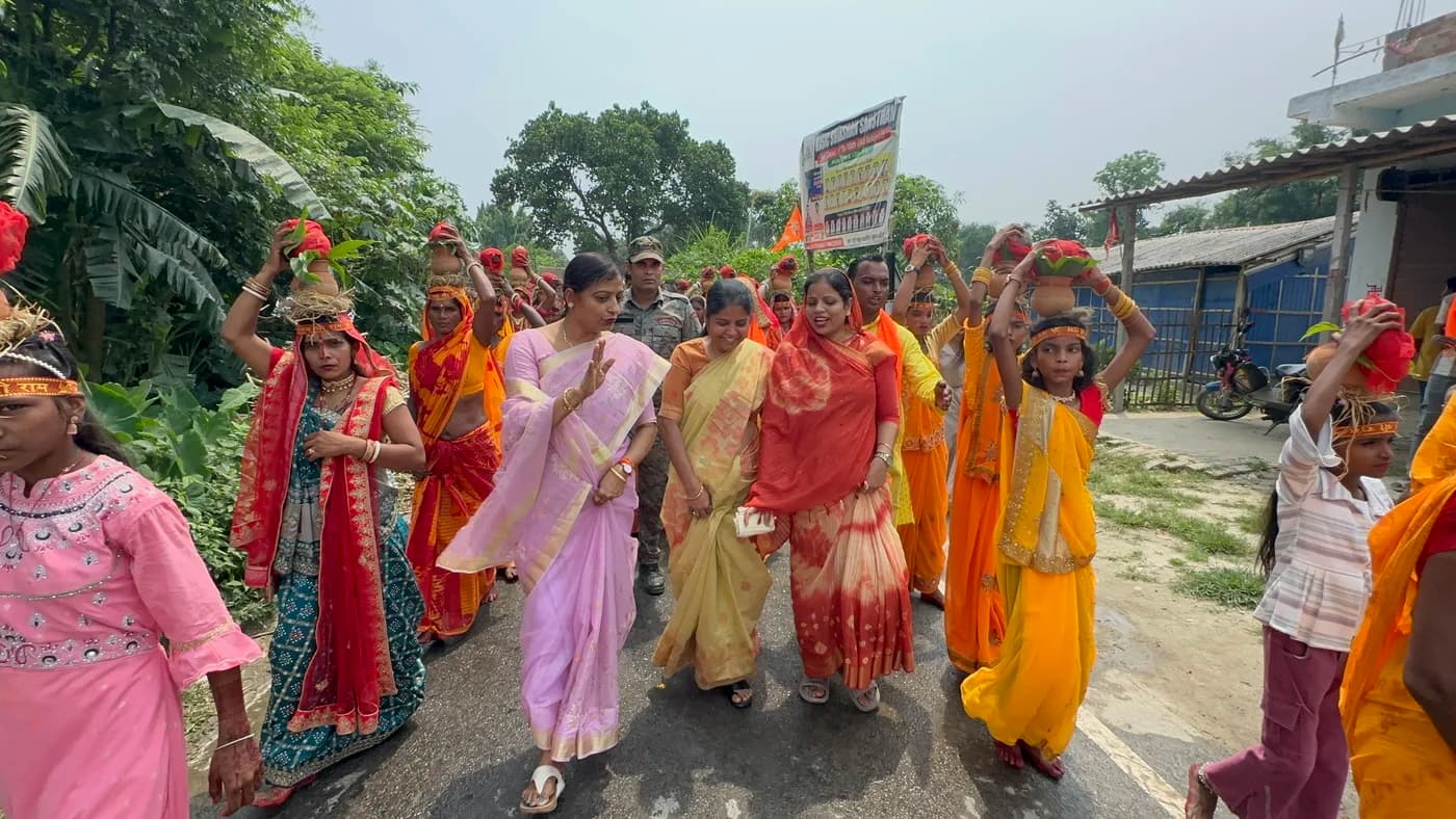 Kalash Yatra procession through Nakipur