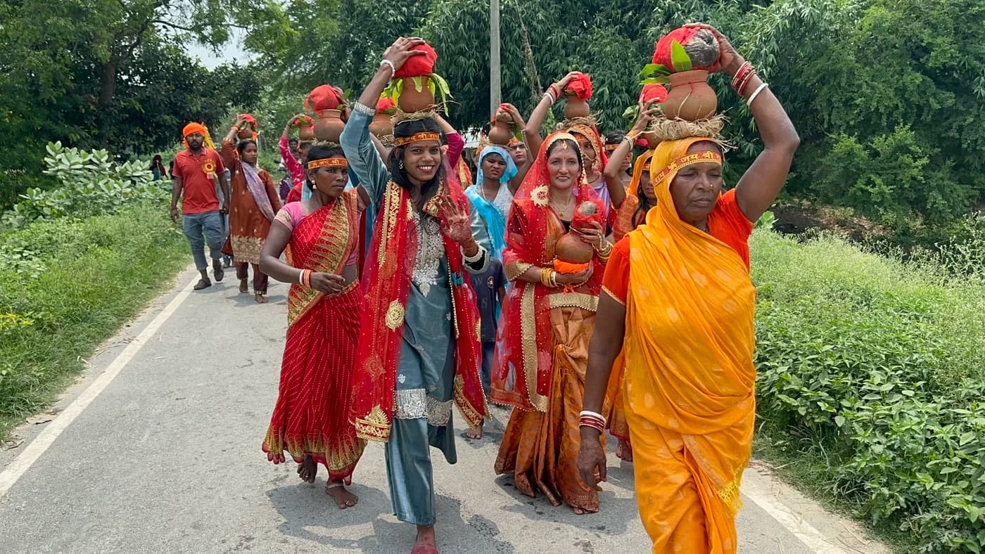 Kalash Yatra procession through Nakipur