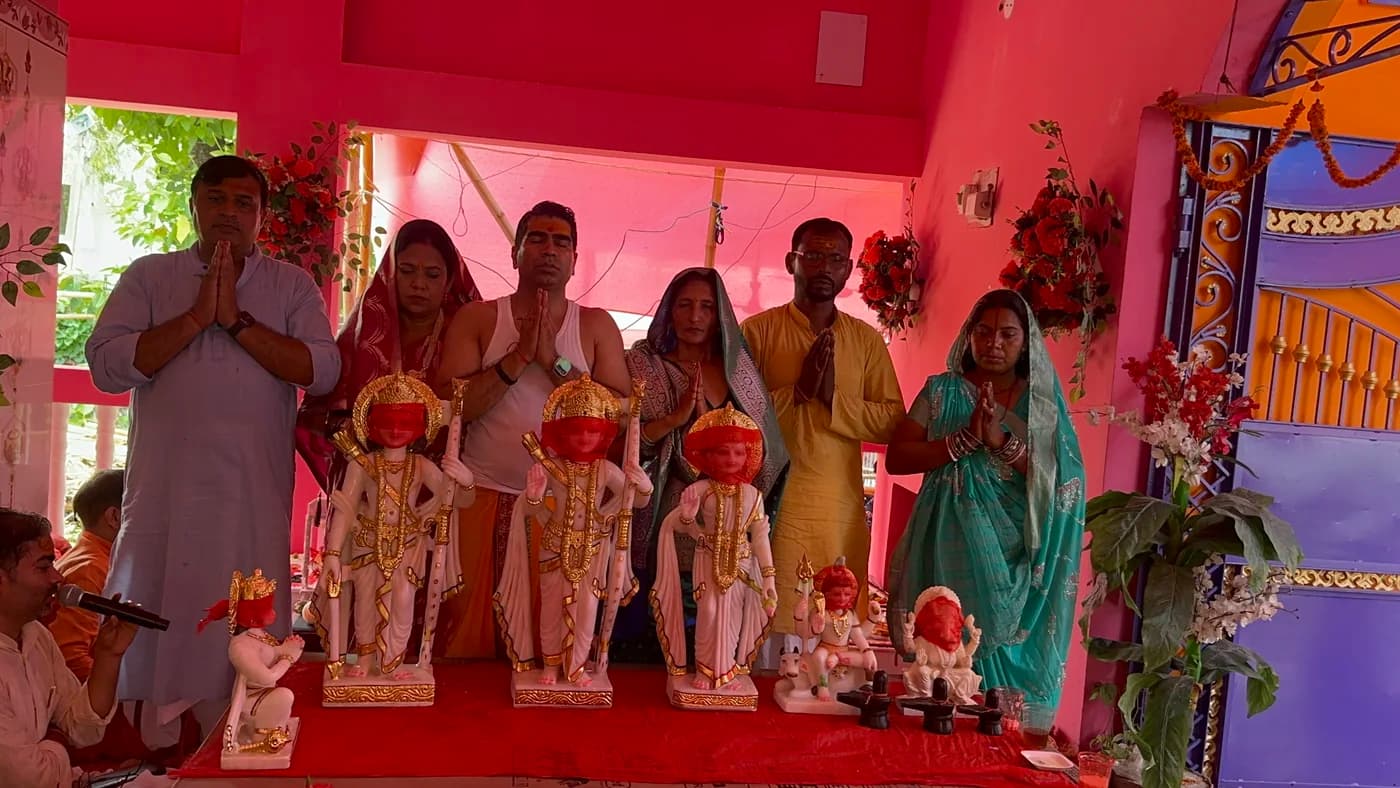 Devotees after the consecration rites — Adhivas rites and Shobha Yatra moments on Day 3
